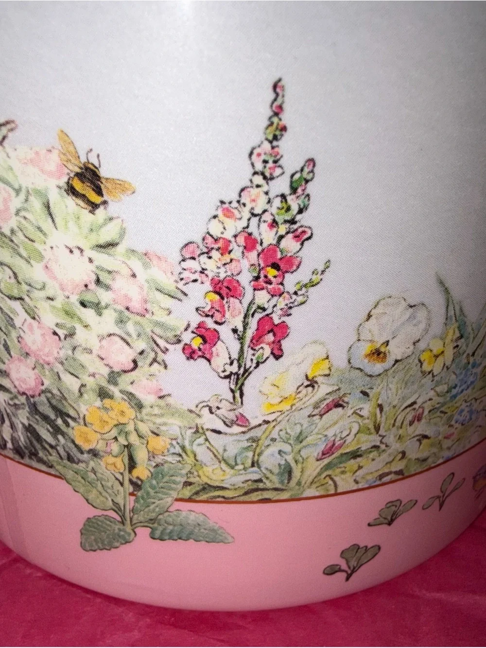 Goose Creek Peter Rabbit Pink Peonies Scented Candle - Pink with Gold Lid